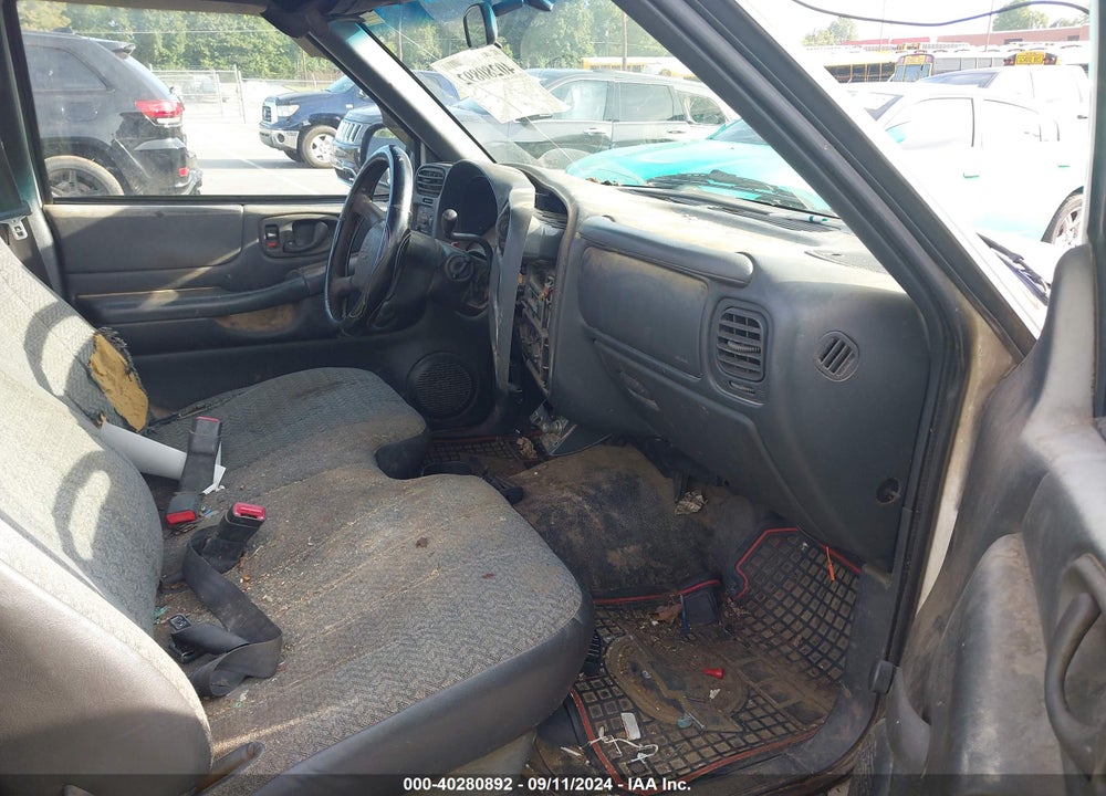 2000 CHEVROLET S-10 VIN: 1GCCS1457YK230511