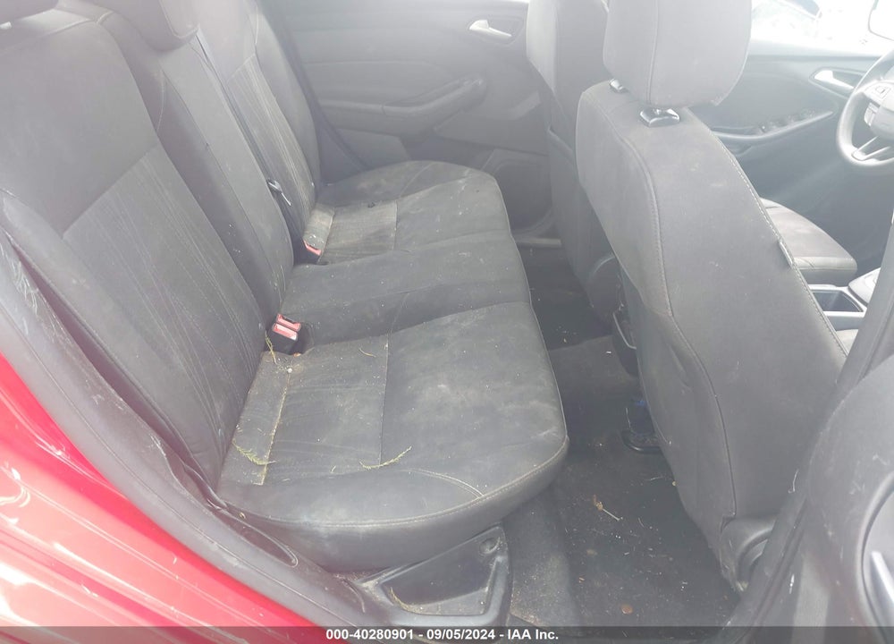 2017 FORD FOCUS VIN: 1FADP3F20HL247090