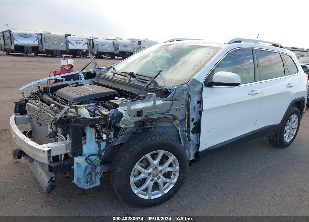 2017 JEEP CHEROKEE LATITUDE 4X4 VIN: 1C4PJMCS6HW639055