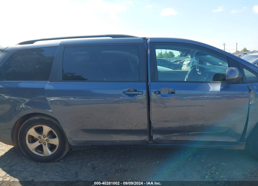 2016 TOYOTA SIENNA LE 8 PASSENGER VIN: 5TDKK3DC4GS754843