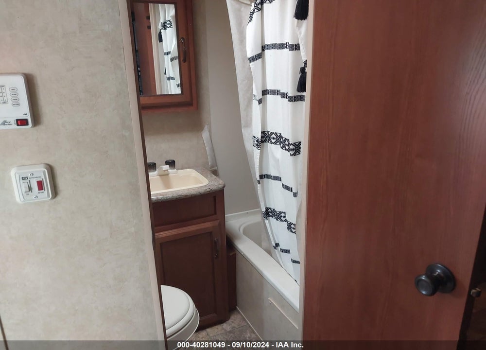 2014 SALEM CRUISE LITE TRAVEL TRAILER VIN: 4X4TSMD24ER403115