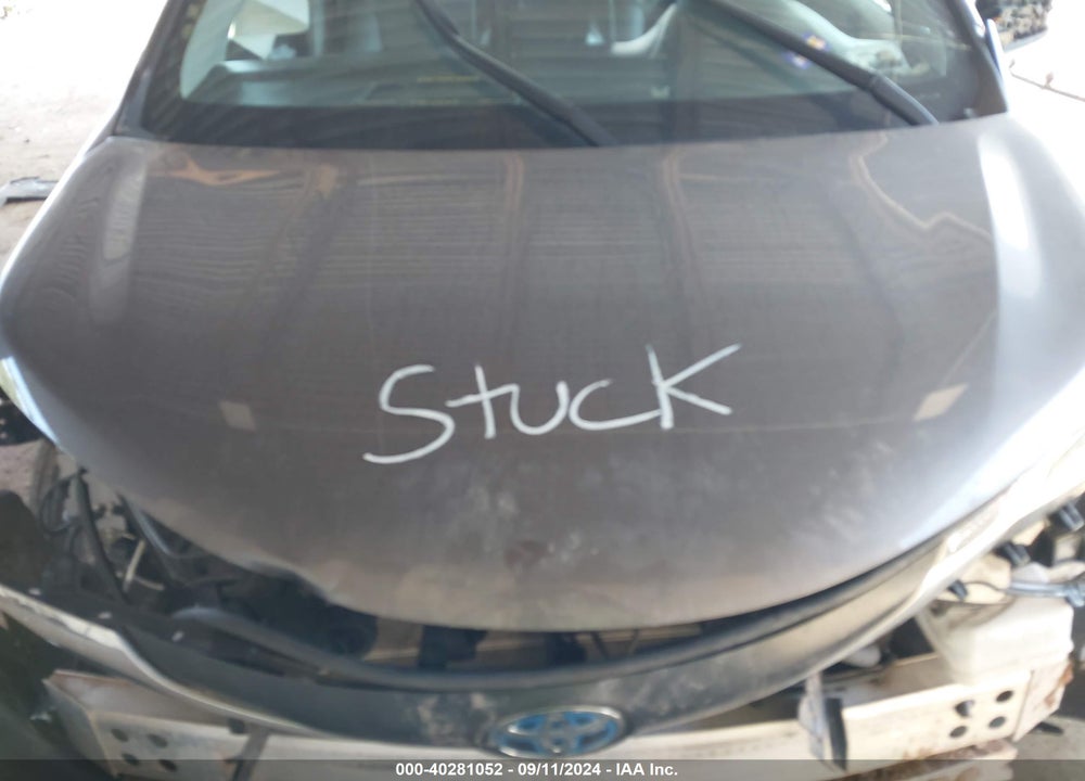 2023 TOYOTA SIENNA XLE VIN: 5TDYRKEC7PS143588