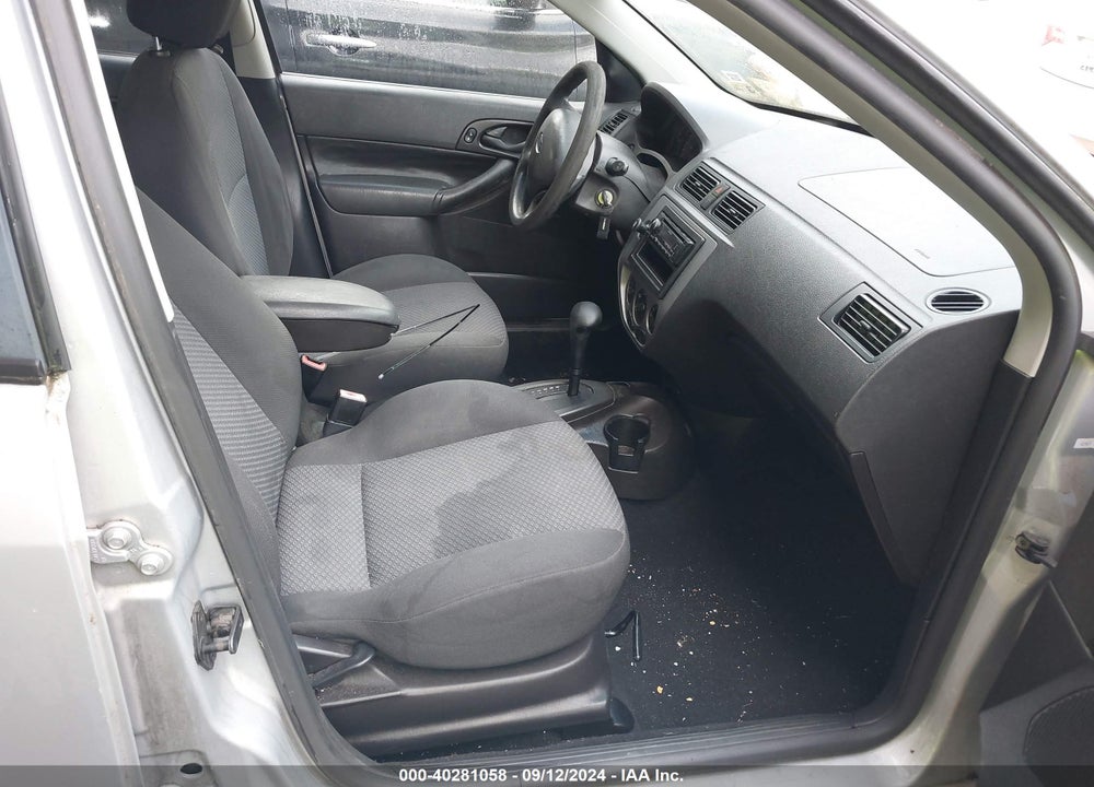 2007 FORD FOCUS S/SE/SES VIN: 1FAHP37N27W195839