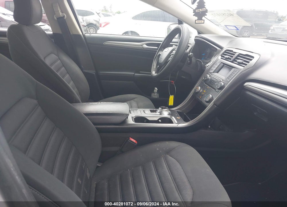 2017 FORD FUSION SE VIN: 3FA6P0H76HR171537