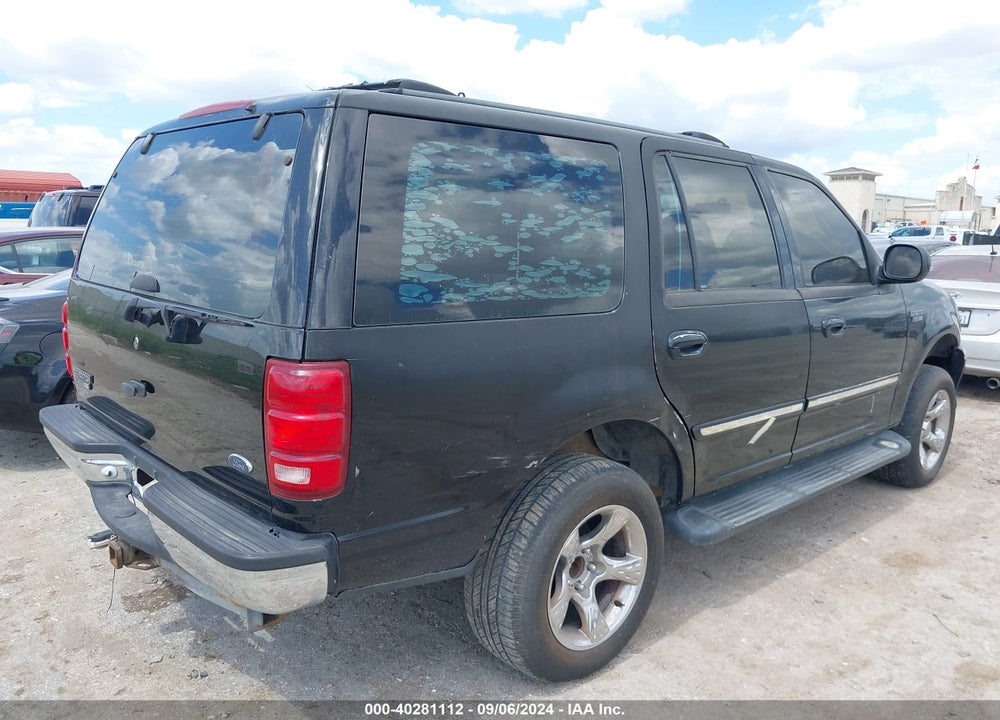 2000 FORD EXPEDITION XLT VIN: 1FMPU16L9YLB45781