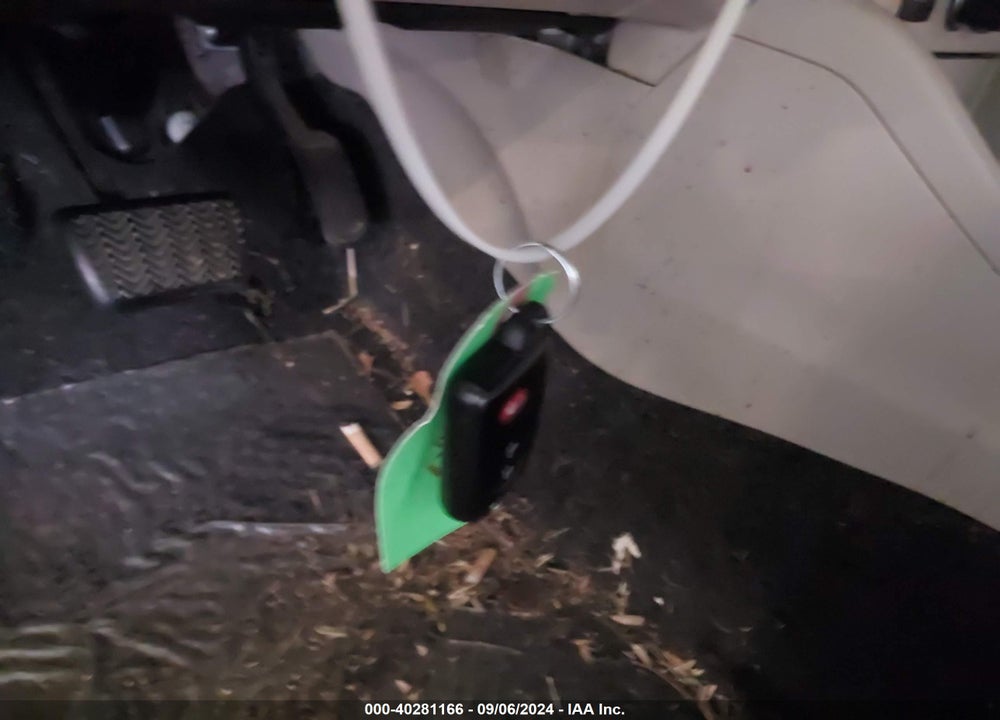2013 TOYOTA PRIUS V FIVE VIN: JTDZN3EU2D3223344