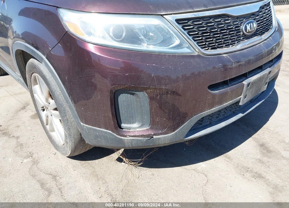 2015 KIA SORENTO LX V6 VIN: 5XYKTDA72FG601805