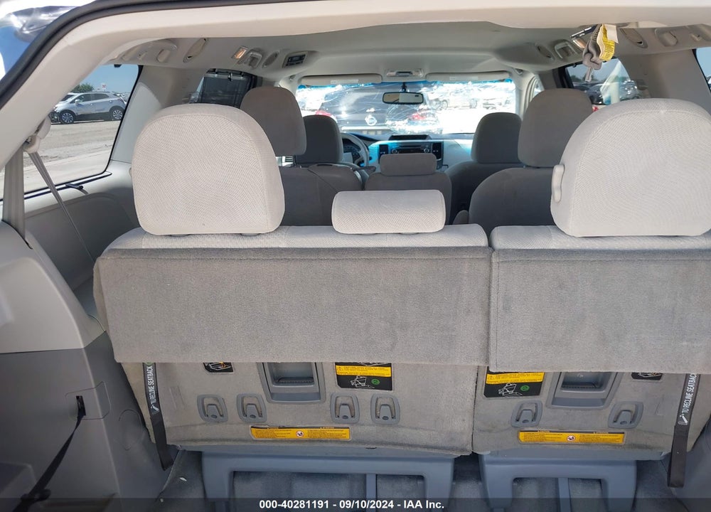2014 TOYOTA SIENNA LE V6 8 PASSENGER VIN: 5TDKK3DC6ES494068