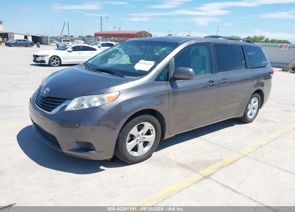 2014 TOYOTA SIENNA LE V6 8 PASSENGER VIN: 5TDKK3DC6ES494068