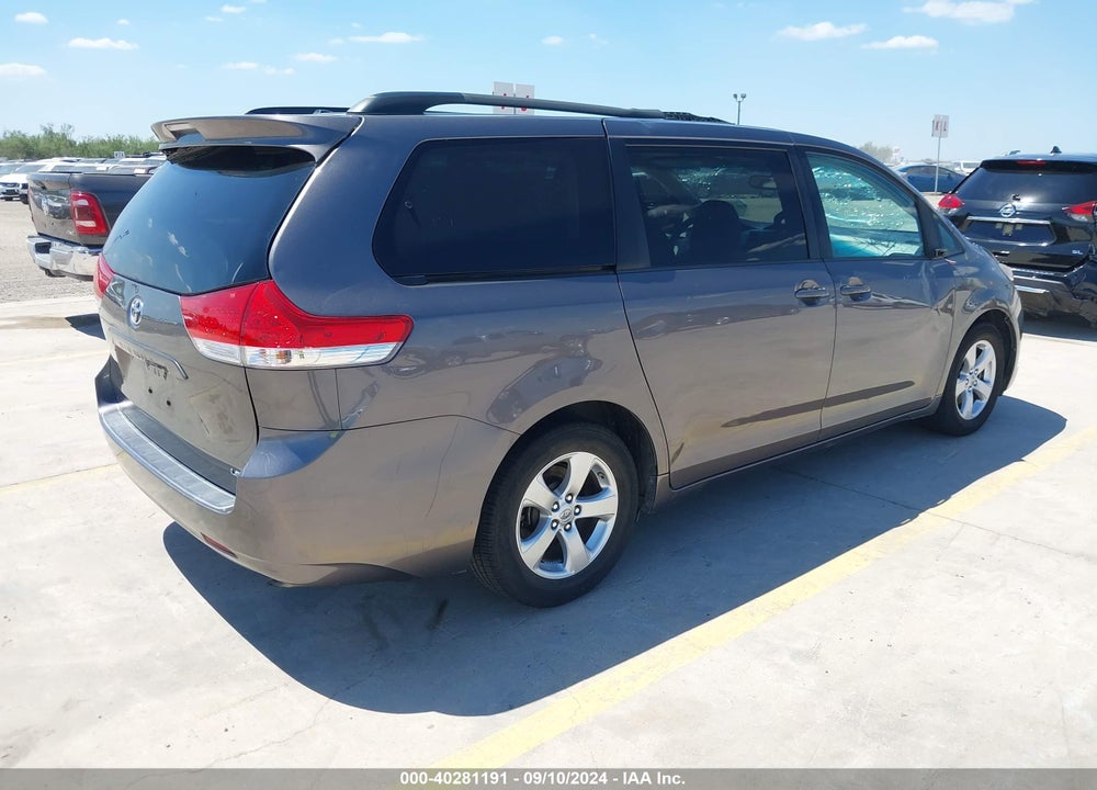 2014 TOYOTA SIENNA LE V6 8 PASSENGER VIN: 5TDKK3DC6ES494068