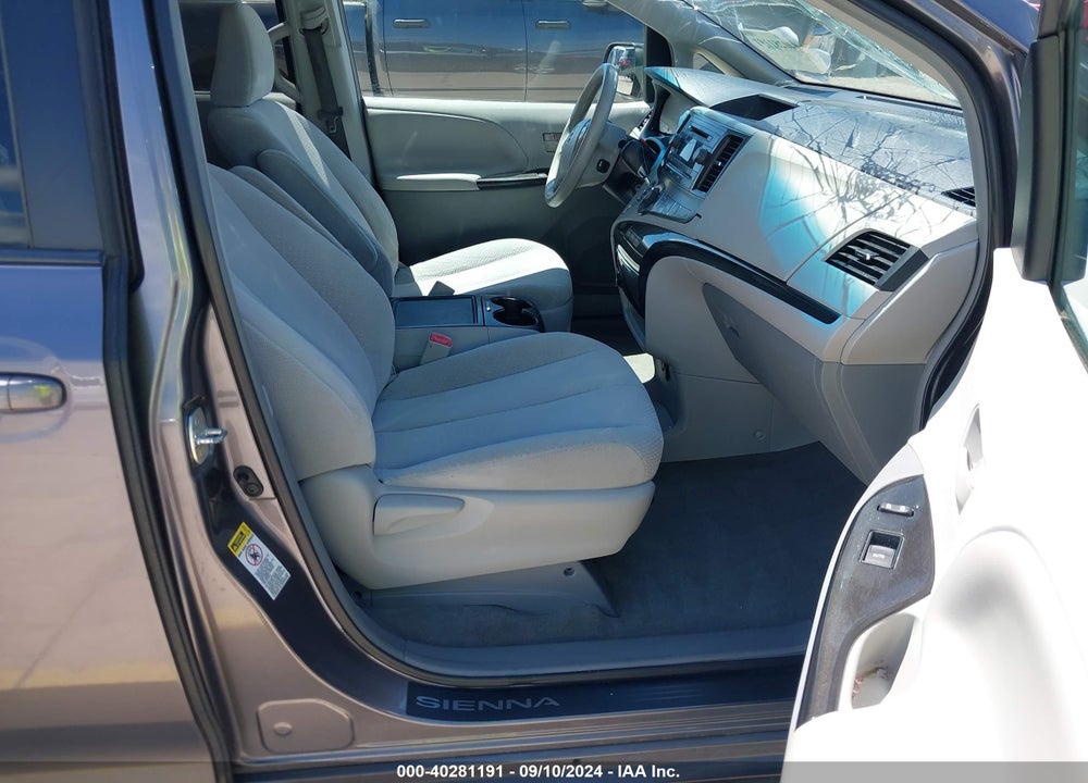 2014 TOYOTA SIENNA LE V6 8 PASSENGER VIN: 5TDKK3DC6ES494068