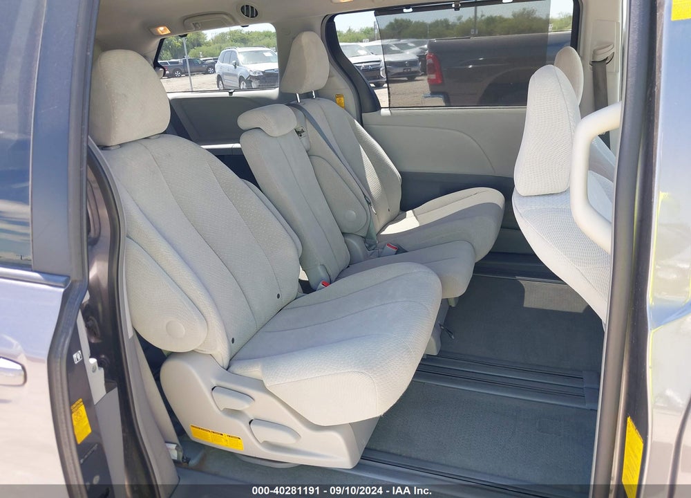 2014 TOYOTA SIENNA LE V6 8 PASSENGER VIN: 5TDKK3DC6ES494068