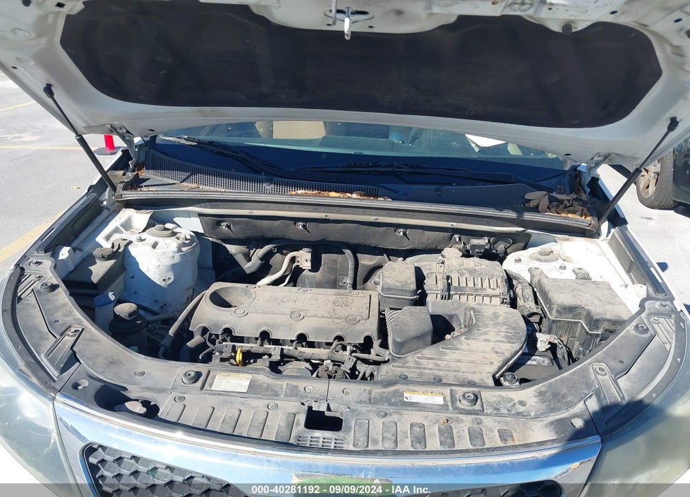 2013 KIA SORENTO LX VIN: 5XYKT4A13DG314028