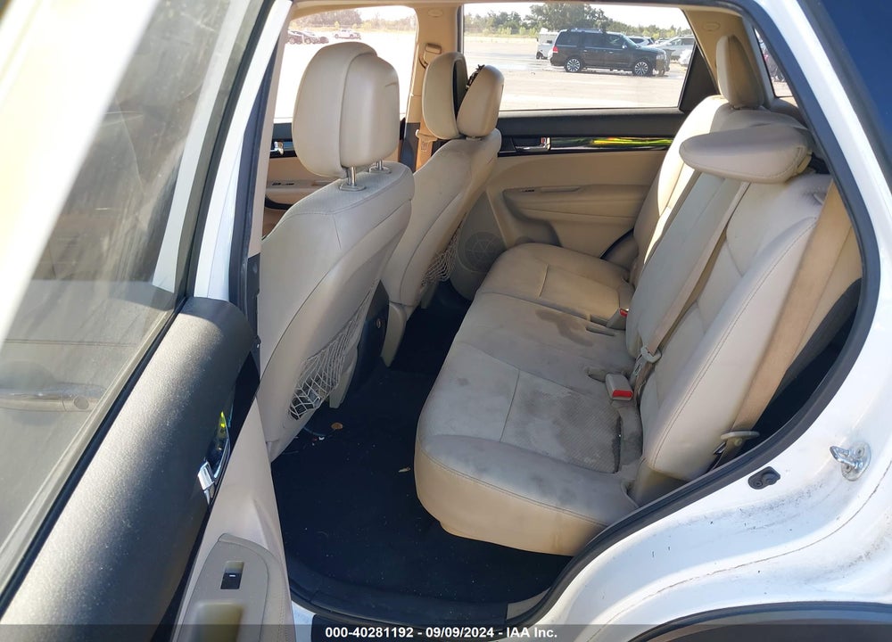 2013 KIA SORENTO LX VIN: 5XYKT4A13DG314028