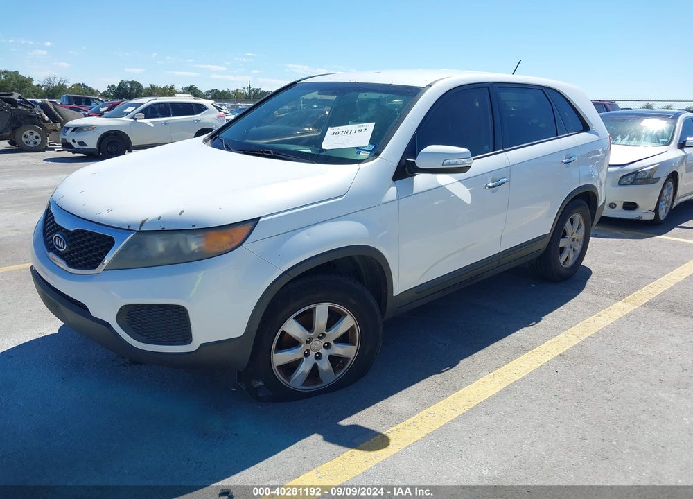2013 KIA SORENTO LX VIN: 5XYKT4A13DG314028