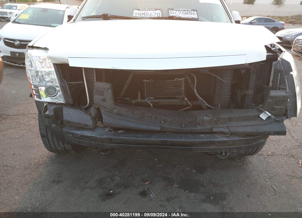2010 CADILLAC ESCALADE ESV PREMIUM VIN: 1GYUCJEF1AR199546