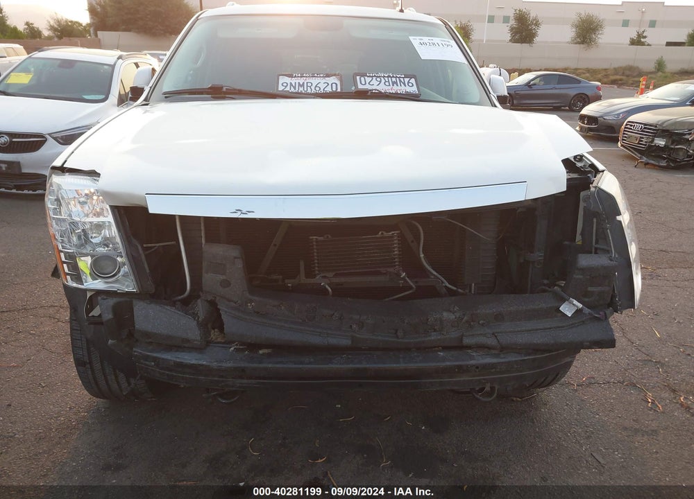 2010 CADILLAC ESCALADE ESV PREMIUM VIN: 1GYUCJEF1AR199546