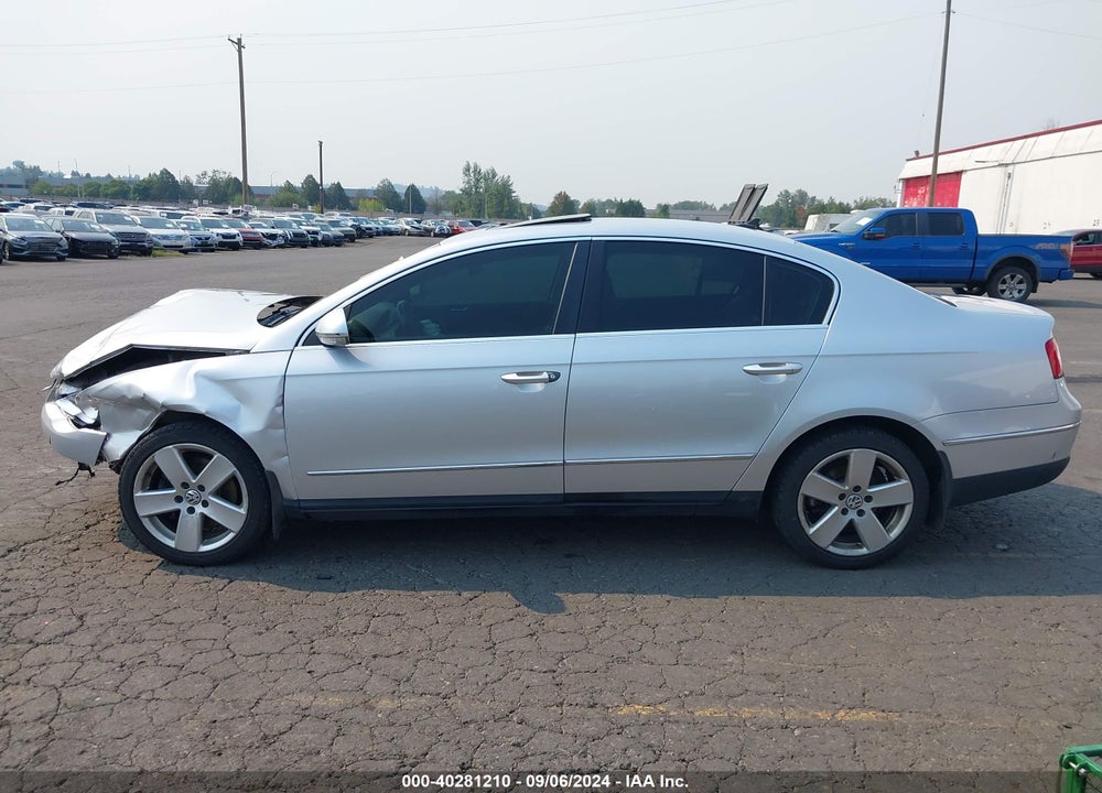 2008 VOLKSWAGEN PASSAT KOMFORT VIN: WVWAK73CX8E137975