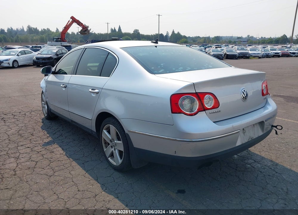 2008 VOLKSWAGEN PASSAT KOMFORT VIN: WVWAK73CX8E137975