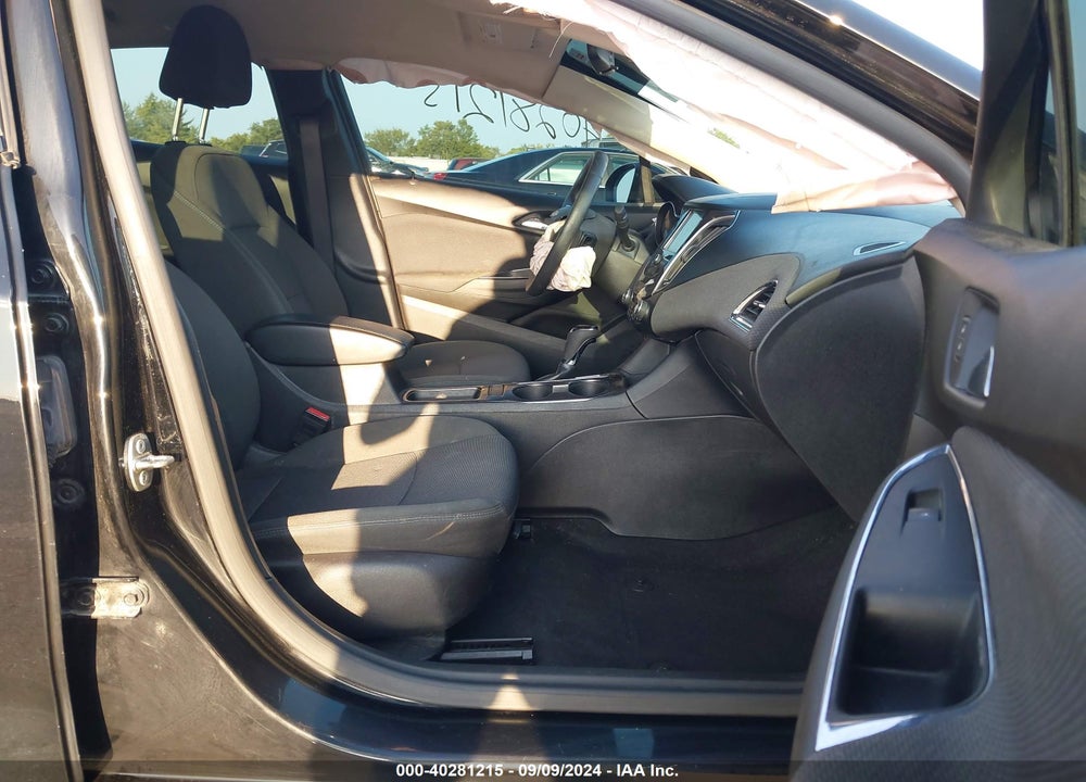 2017 CHEVROLET CRUZE LT AUTO VIN: 3G1BE6SM7HS546028