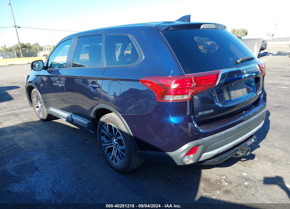 2018 MITSUBISHI OUTLANDER SE VIN: JA4AD3A36JJ000478