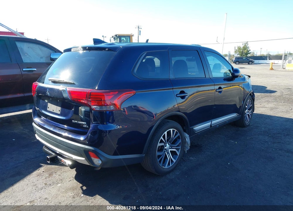 2018 MITSUBISHI OUTLANDER SE VIN: JA4AD3A36JJ000478