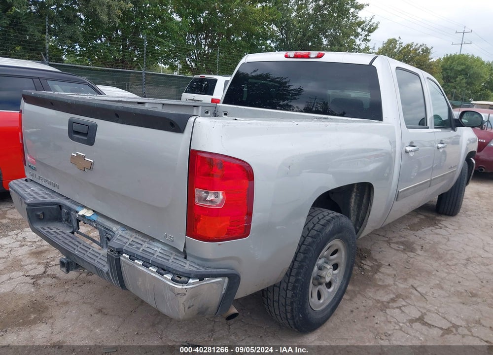 2011 CHEVROLET SILVERADO 1500 LS VIN: 3GCPCREA0BG128278