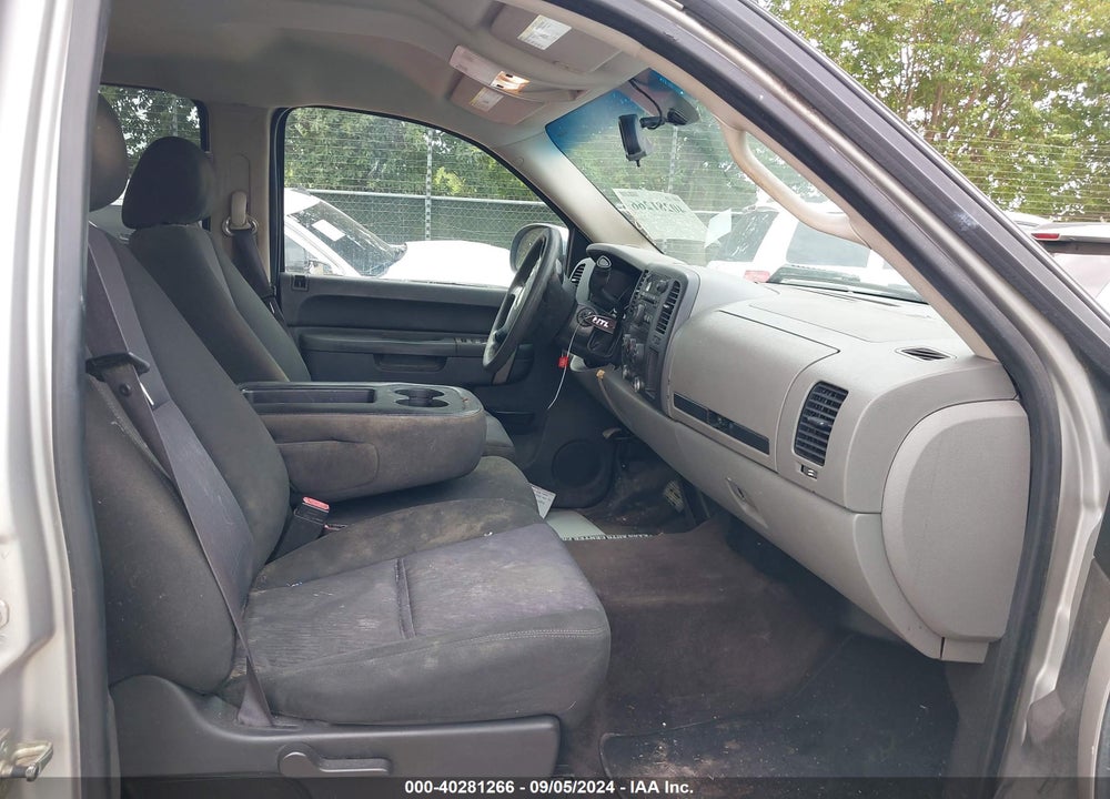 2011 CHEVROLET SILVERADO 1500 LS VIN: 3GCPCREA0BG128278