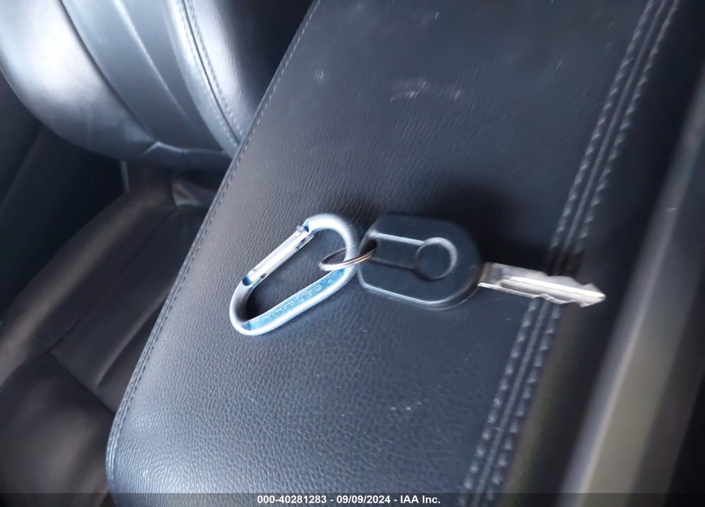 2012 FORD F-150 LARIAT VIN: 1FTFW1EF4CFA86197