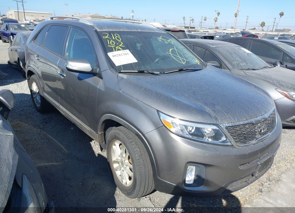 2014 KIA SORENTO LX V6 VIN: 5XYKT4A76EG536892