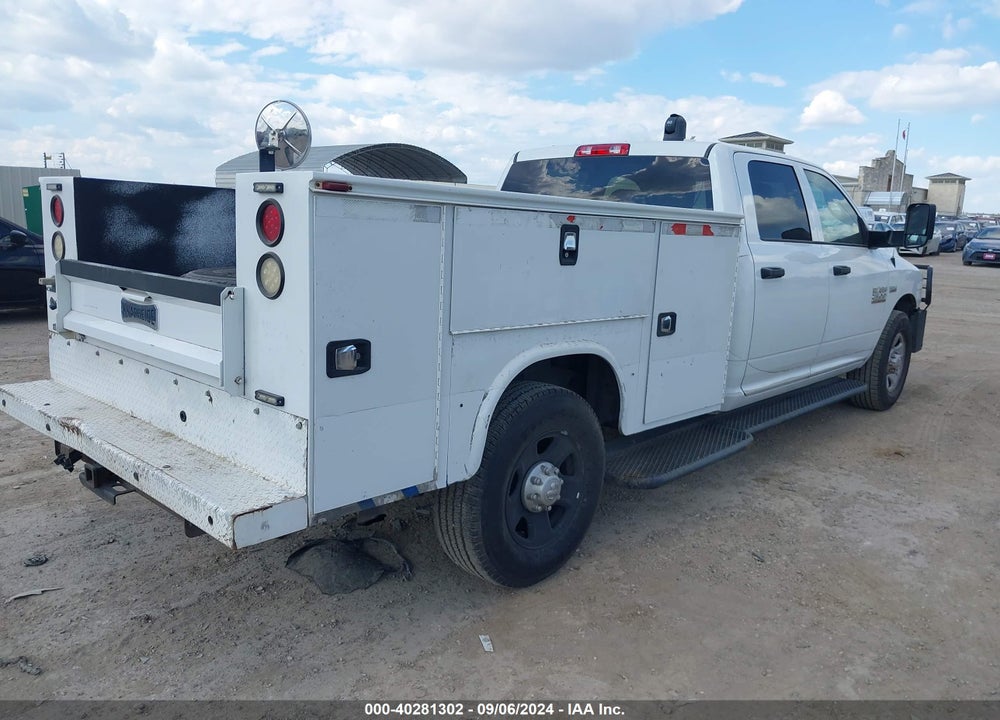 2017 RAM 2500 TRADESMAN 4X2 8' BOX VIN: 3C6TR4HT8HG788663