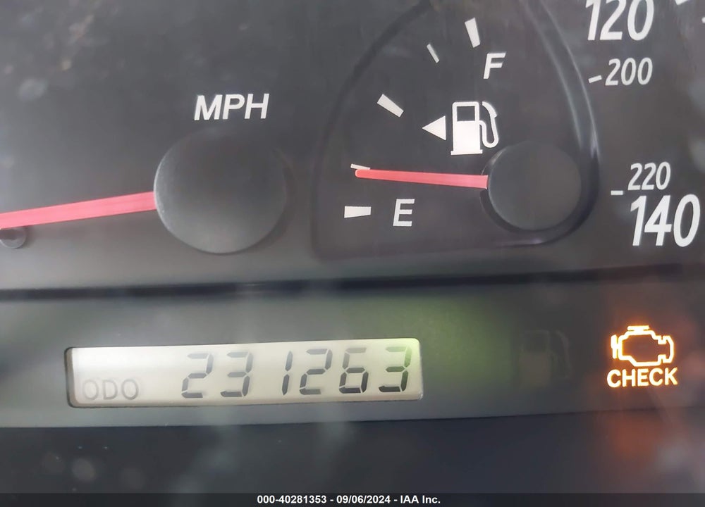 2002 TOYOTA CAMRY LE VIN: 4T1BE32K92U619827