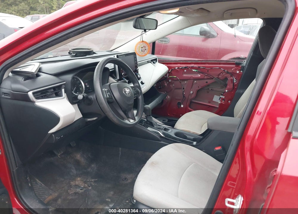 2020 TOYOTA COROLLA LE VIN: 5YFEPRAE2LP135202
