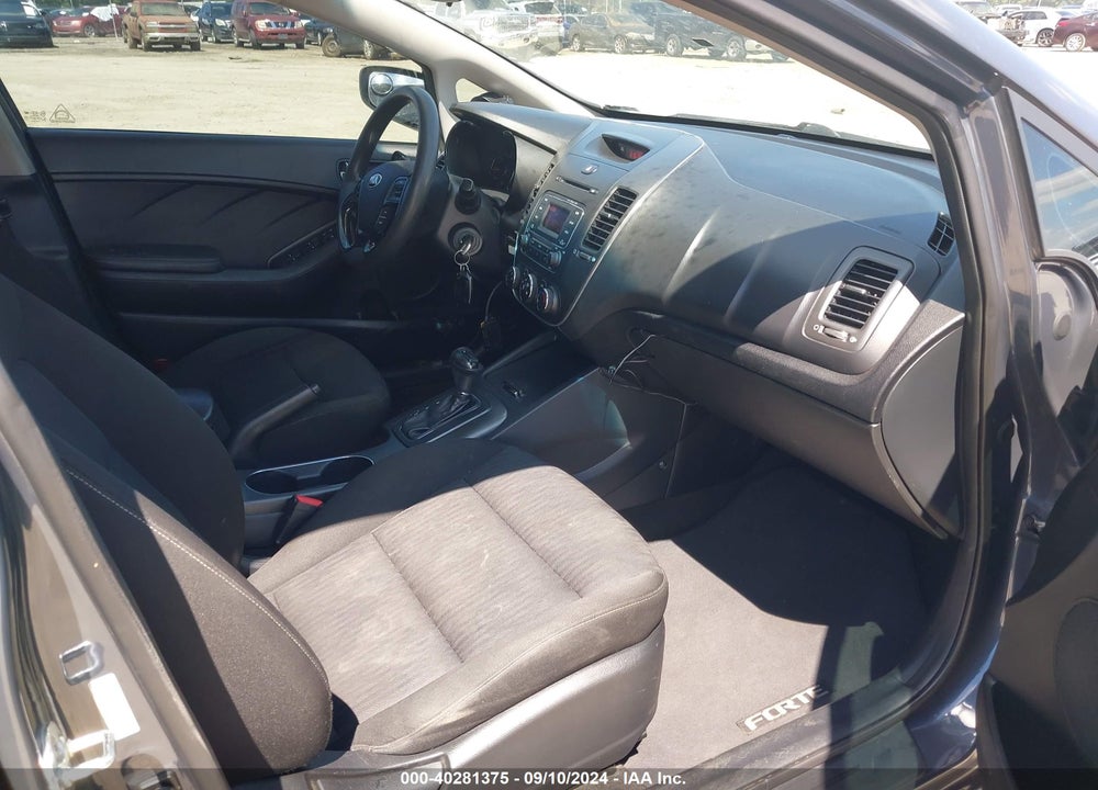 2016 KIA FORTE LX VIN: KNAFK4A67G5612284