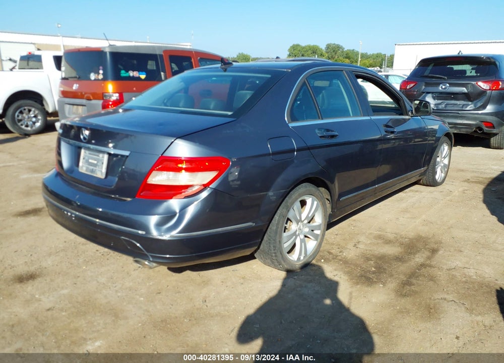 2008 MERCEDES-BENZ C 300 LUXURY/SPORT VIN: WDDGF54X28F072933