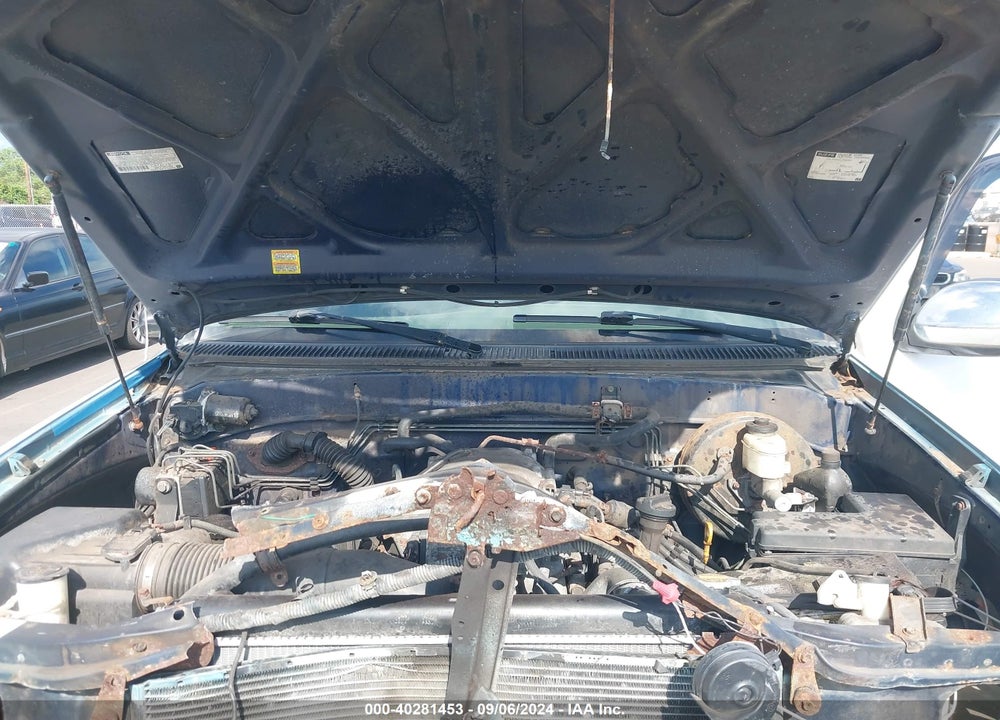 2003 TOYOTA TUNDRA SR5 V8 VIN: 5TBRT34103S368059