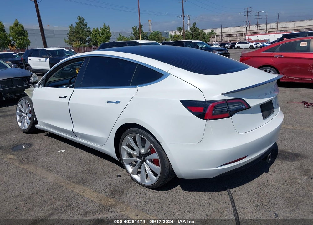 2019 TESLA MODEL 3 VIN: 5YJ3E1EB5KF231768