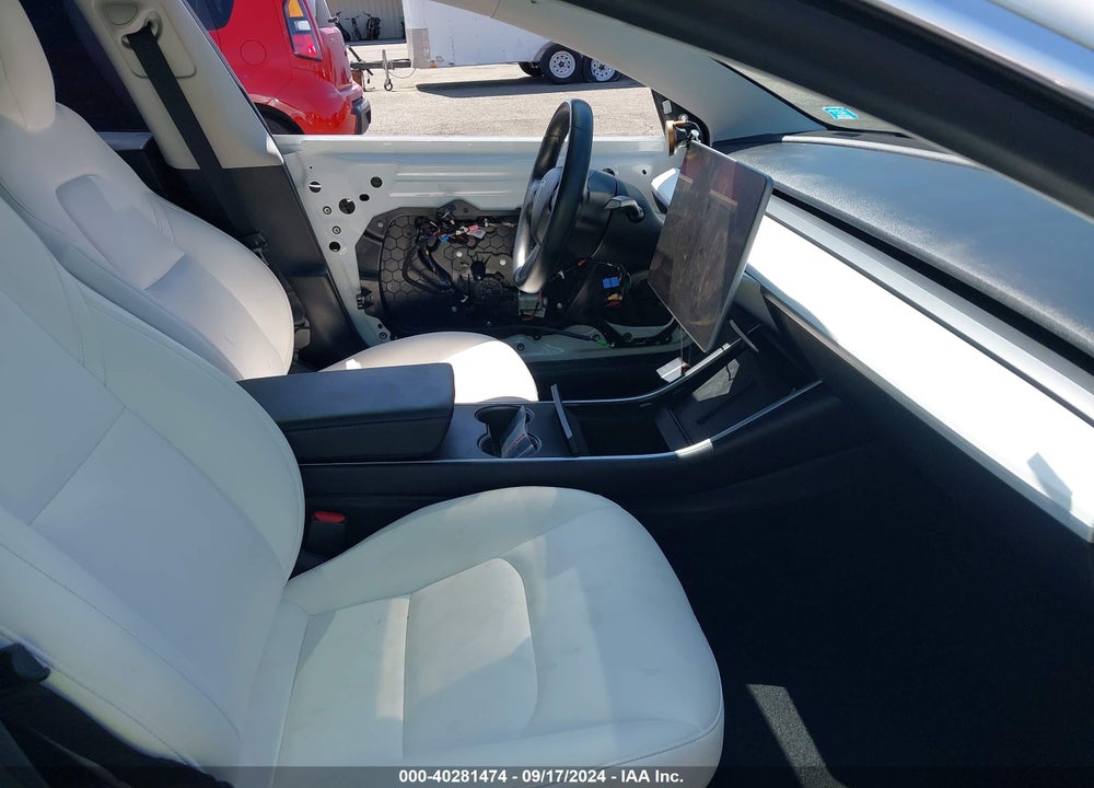2019 TESLA MODEL 3 VIN: 5YJ3E1EB5KF231768