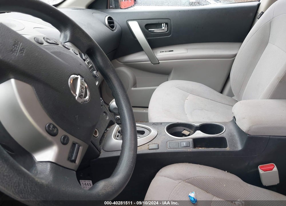 2015 NISSAN ROGUE SELECT S VIN: JN8AS5MT0FW666110