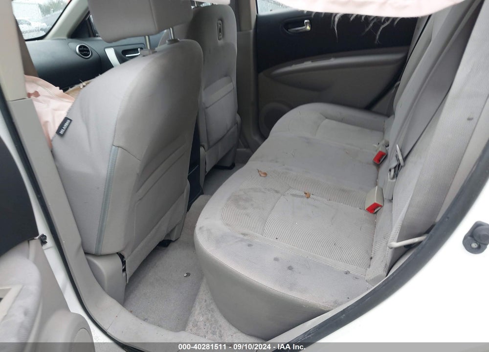 2015 NISSAN ROGUE SELECT S VIN: JN8AS5MT0FW666110