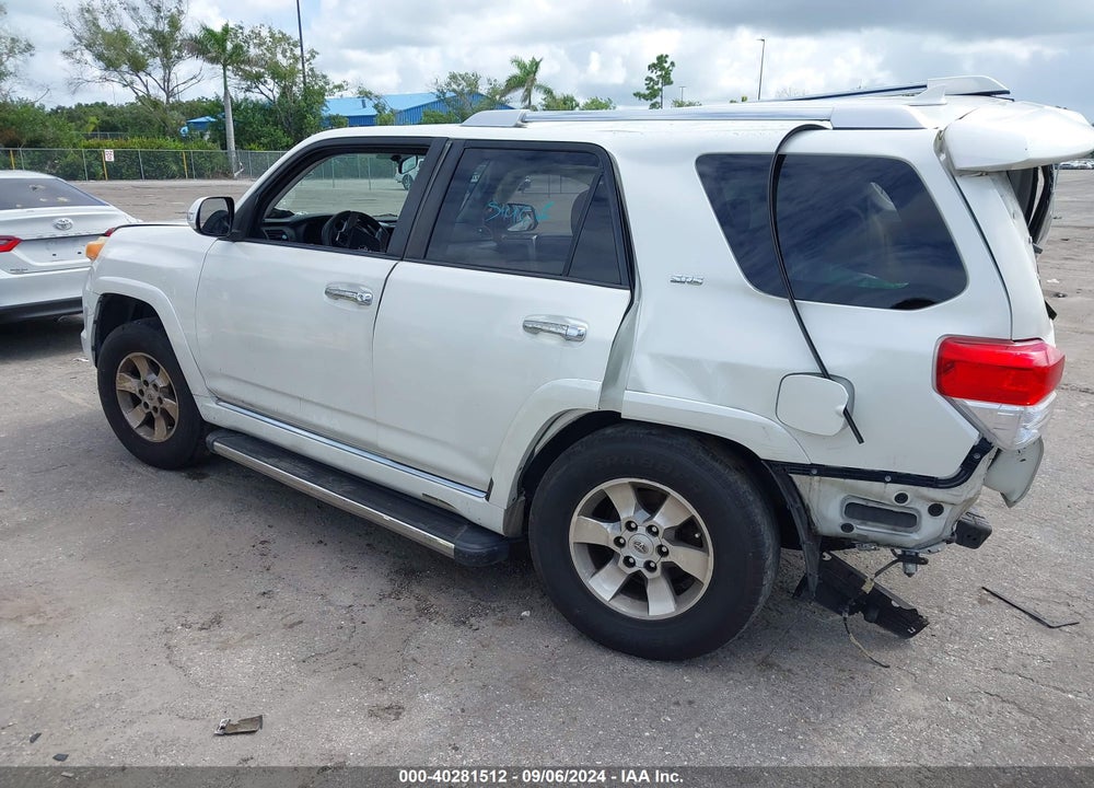 2011 TOYOTA 4RUNNER SR5 V6 VIN: JTEZU5JR3B5021965