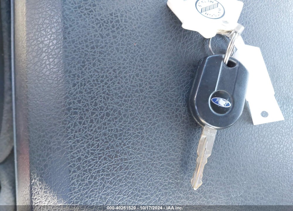 2013 FORD F-150 XL VIN: 1FTFX1CF0DFC28952