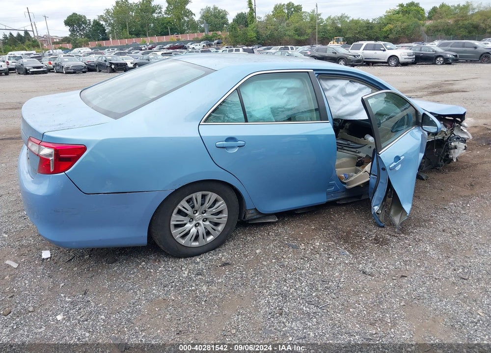 2014 TOYOTA CAMRY HYBRID LE VIN: 4T1BD1FK8EU105005