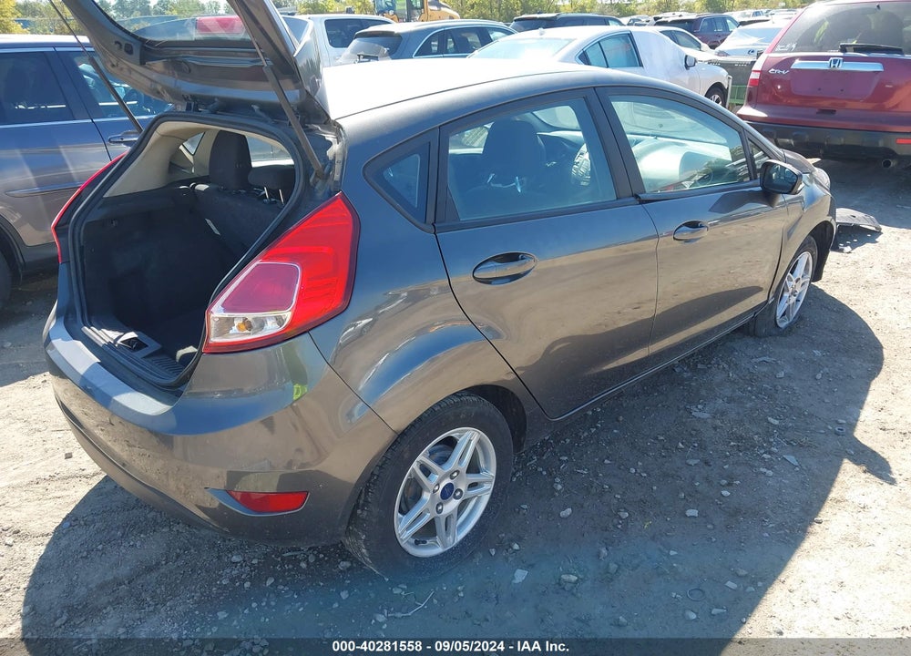 2018 FORD FIESTA SE VIN: 3FADP4EJ9JM121569