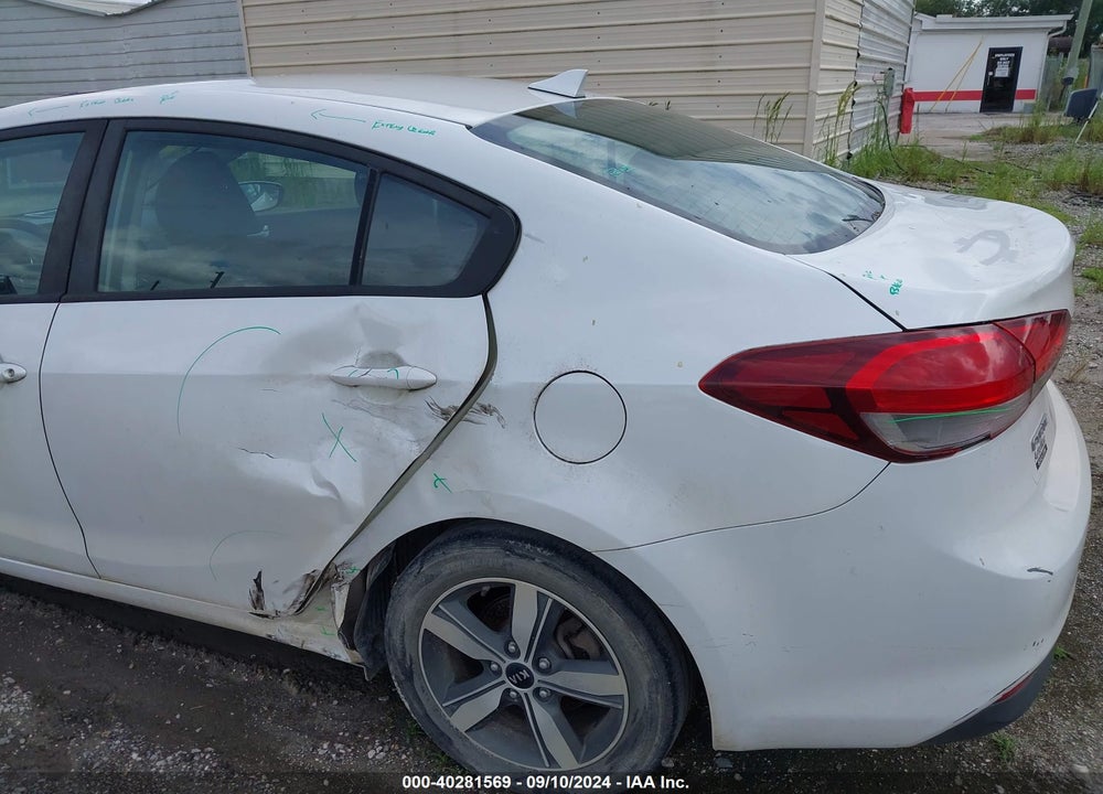 2018 KIA FORTE LX VIN: 3KPFL4A75JE169119