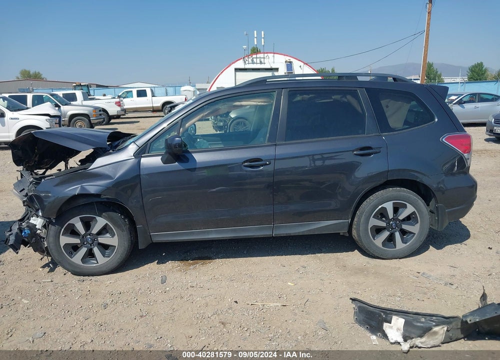 2018 SUBARU FORESTER 2.5I PREMIUM VIN: JF2SJAGC4JH403916