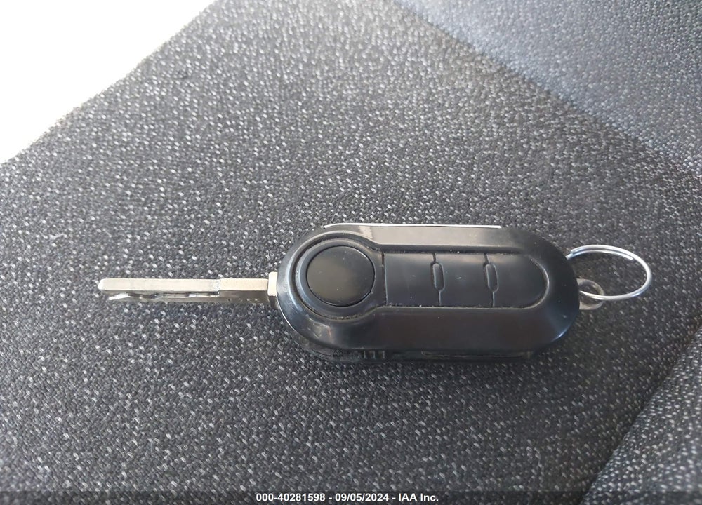 2016 RAM PROMASTER 1500 VIN: 3C6TRVAG2GE104218