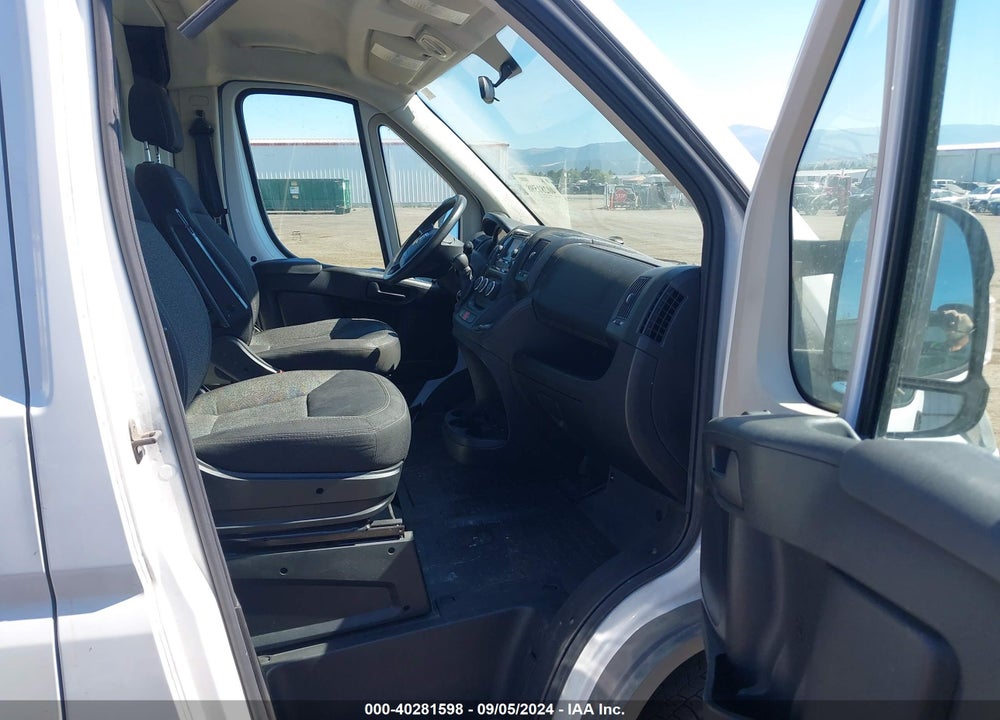 2016 RAM PROMASTER 1500 VIN: 3C6TRVAG2GE104218