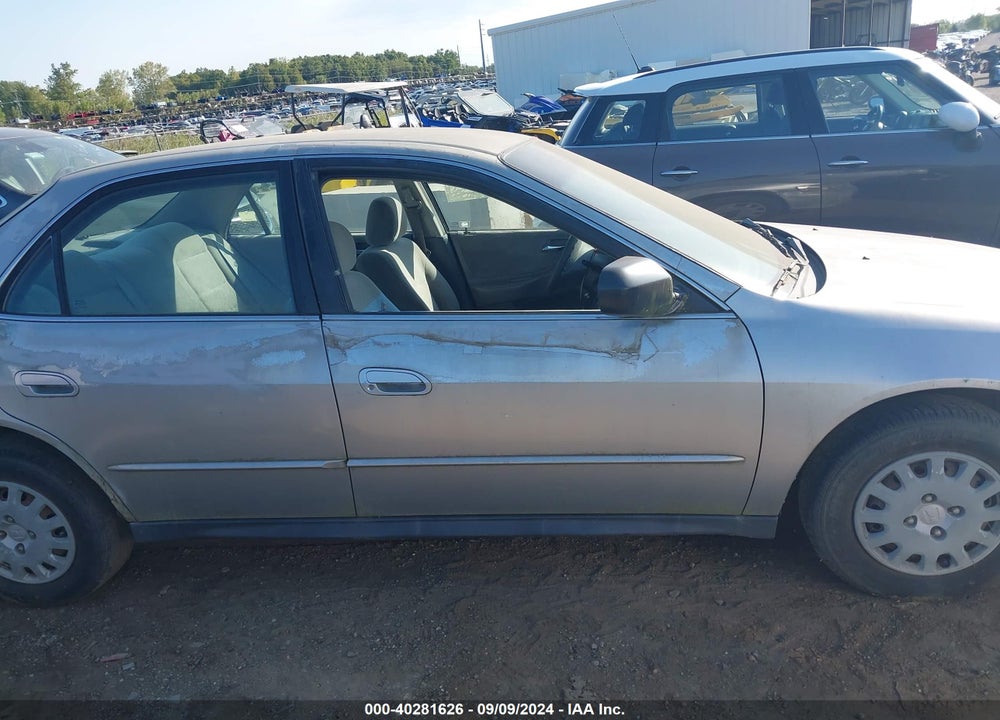 2002 HONDA ACCORD 2.3 VP VIN: 1HGCF86632A071892