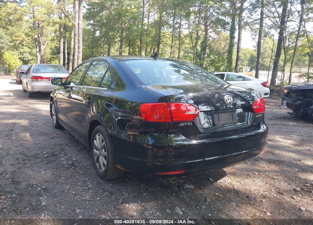 2013 VOLKSWAGEN JETTA 2.5L SE VIN: 3VWDP7AJ7DM280173
